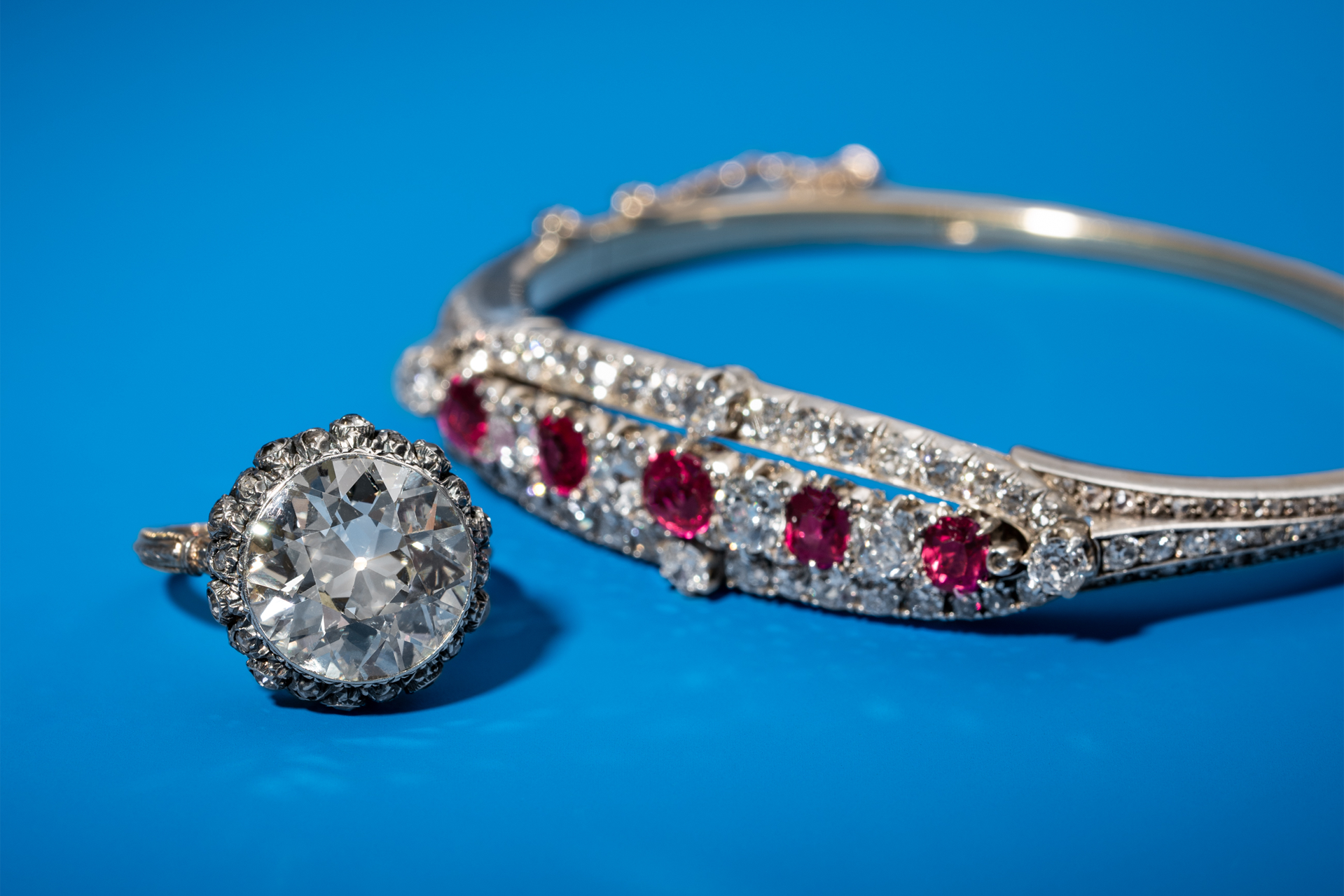 Retro 2025 jewelry period